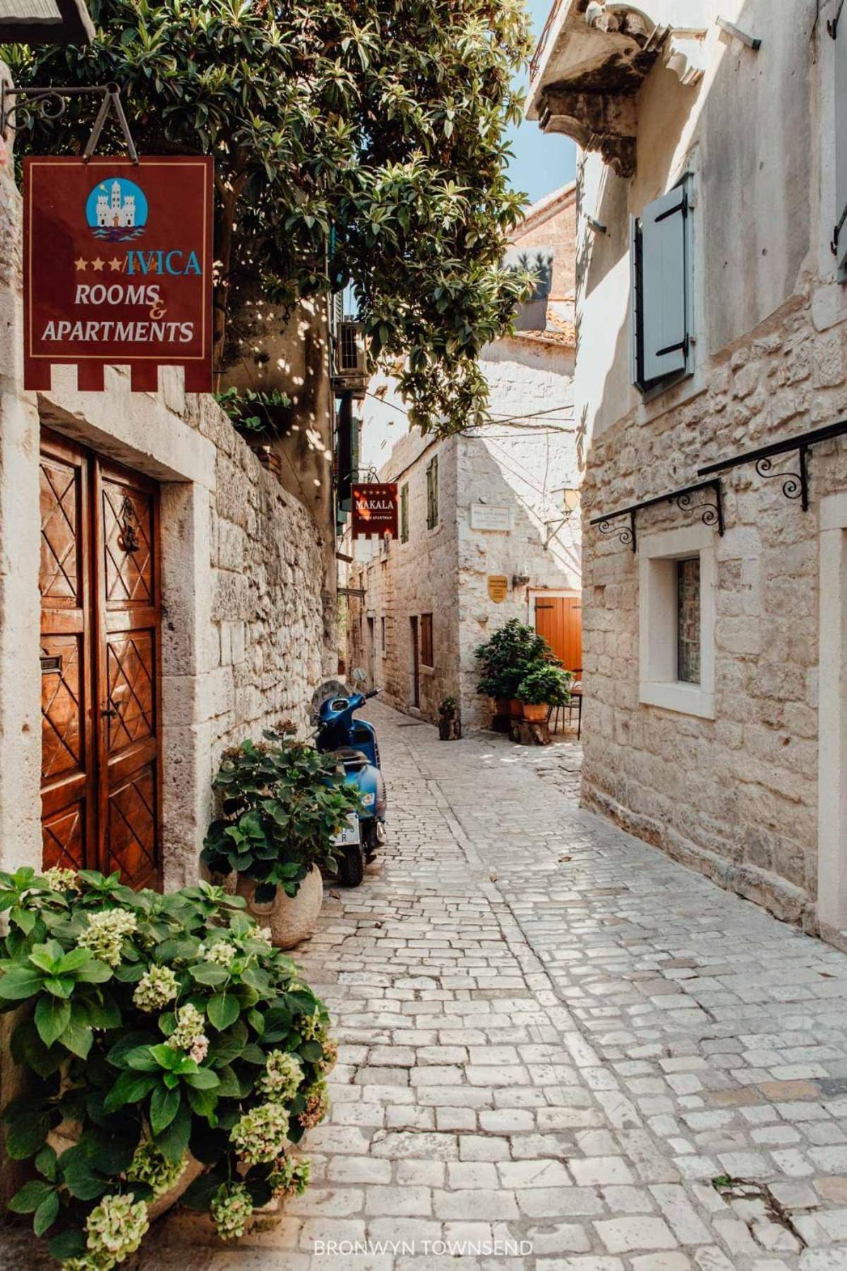 Guesthouse Ana Trogir Old Town מראה חיצוני תמונה