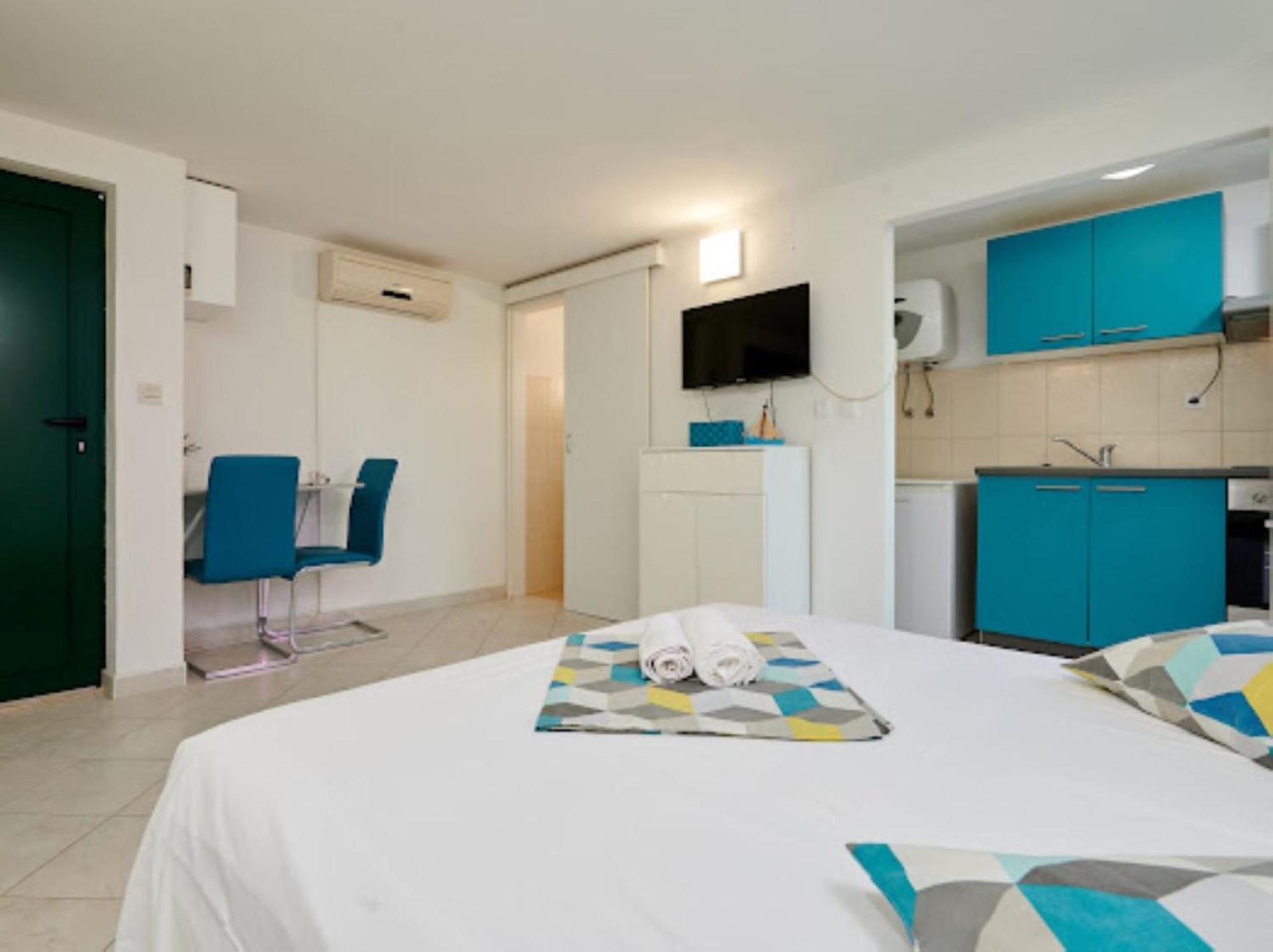 Guesthouse Ana Trogir Old Town מראה חיצוני תמונה