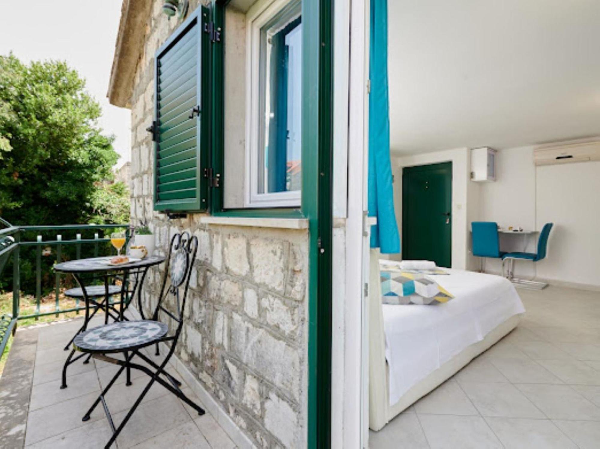 Guesthouse Ana Trogir Old Town מראה חיצוני תמונה