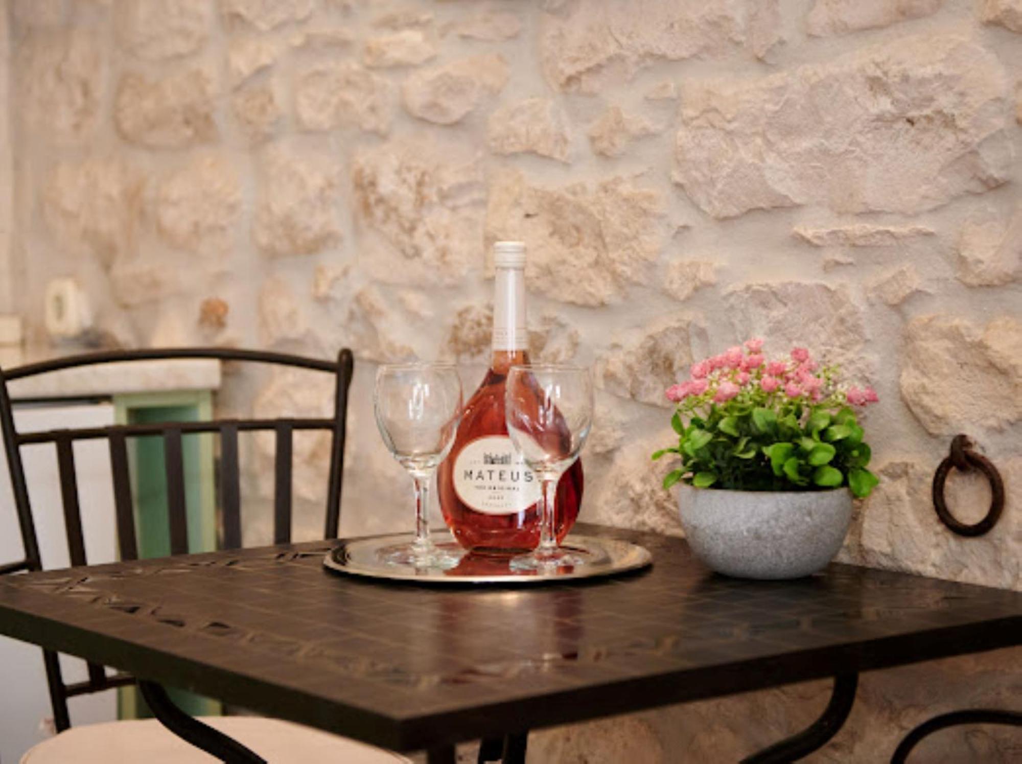 Guesthouse Ana Trogir Old Town מראה חיצוני תמונה