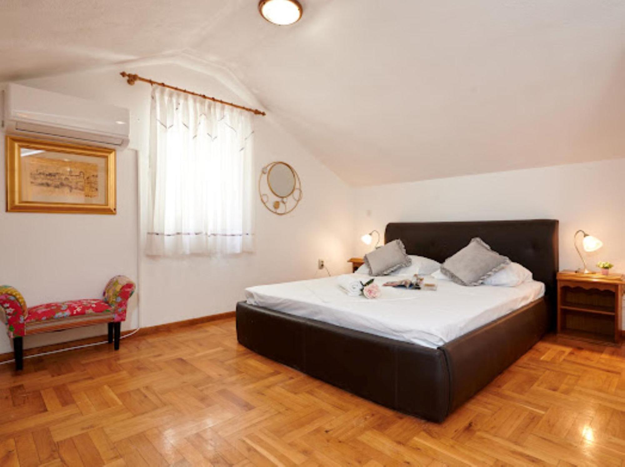 Guesthouse Ana Trogir Old Town חדר תמונה
