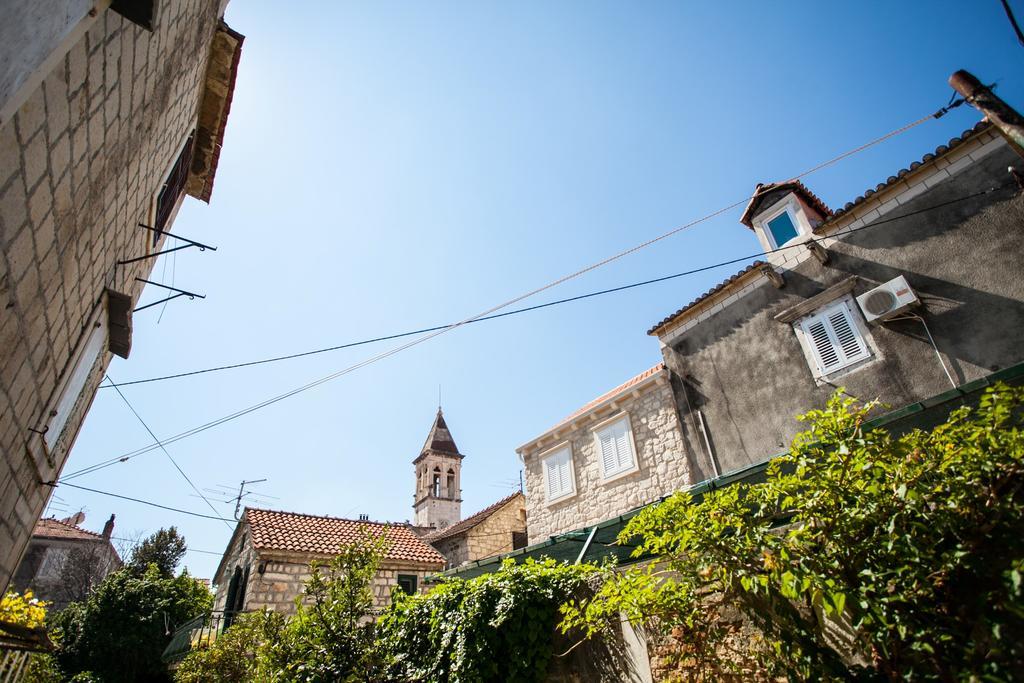 Guesthouse Ana Trogir Old Town מראה חיצוני תמונה