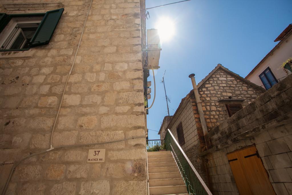 Guesthouse Ana Trogir Old Town מראה חיצוני תמונה