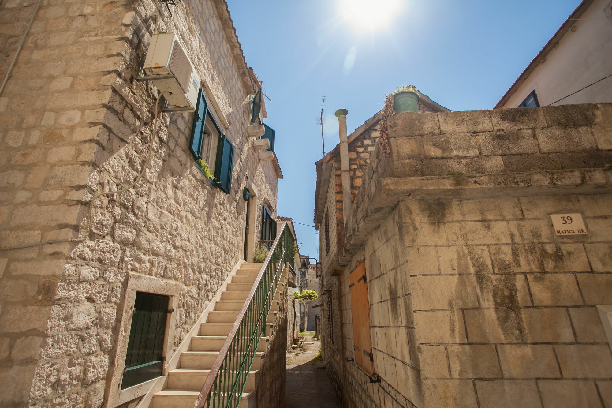 Guesthouse Ana Trogir Old Town מראה חיצוני תמונה